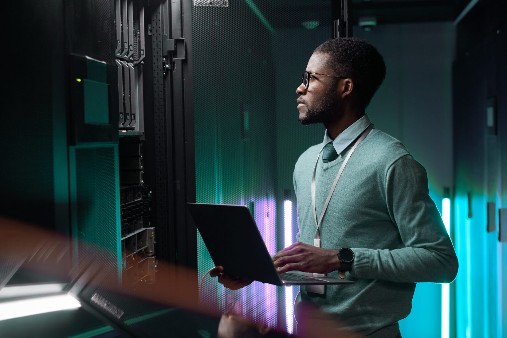 Medical and Fashion Shoes Datacenter migration - Codeway